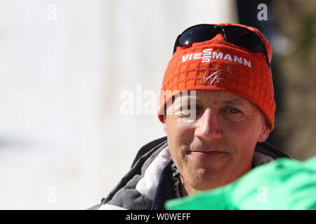 Lasse Ottesen (FIS direttore di gara Nordische Kombination) beim Weltcup Finale Nordische Kombination Schonach 2019 Foto Stock