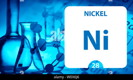 Nichel 28 l'elemento. Metalli alcalino terrosi. Elemento chimico di Mendeleev Tavola Periodica. In nichel in piazza cube concetto creativo. Chimica, un laboratorio Foto Stock