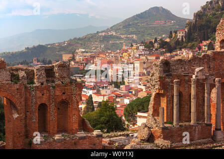 Vista aerea di Taormina, Sicilia, Italia Foto Stock