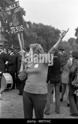 Festival nazionale della luce Londra settembre 1971 era un breve movimento grassroots formata da cristiani britannici interessati circa la crescita della società permissiva e i cambiamenti sociali nella società inglese. Hyde Park, 1970S UK HOMER SYKES Foto Stock