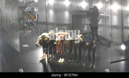 Los Angeles, California, STATI UNITI D'AMERICA 25 giugno 2019 Il cantautore Dido esegue in concerto sul suo 'Still sulla mia mente " tour il 25 giugno 2019 presso il Wiltern di Los Angeles, California, USA. Foto di Barry re/Alamy Stock Photo Foto Stock