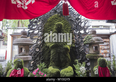 Il Buddha giapponese stato 'Acala' a Hozen-ji di Osaka in Giappone Foto Stock