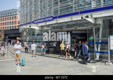 Blackfriars Station, Queen Victoria Street, London, Regno Unito Foto Stock