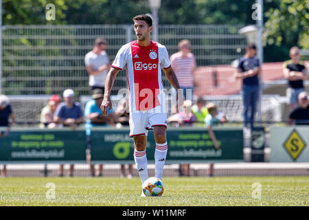 OLDENZAAL, 29-06-2019, Stadio Vondersweijde, stagione 2019 / 2020, olandese Friendly, Ajax player Lisandro Magallan durante la partita Ajax - Aalborg BK. Foto Stock