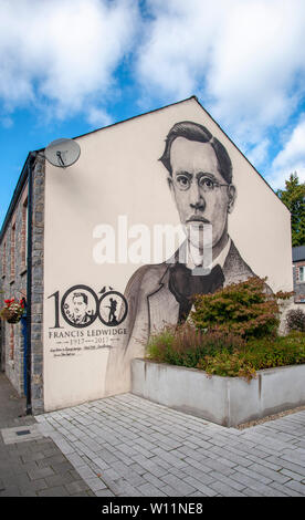 La Francis Ledwidge murale di Ciaran Dunlevy in Slane County Meath, Irlanda. Foto Stock