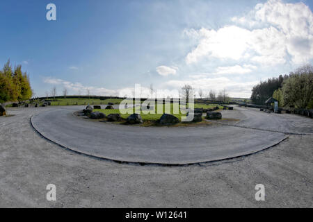 Yorkshire Società di acqua serbatoio Thruscross Parcheggio Auto nel tardo pomeriggio Foto Stock