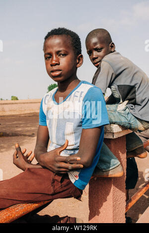 Bambini che giocano a Saint-Louis, Senegal Foto Stock