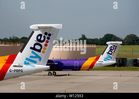 Flybe Bombardier Dash 8 aereo, dall'Aeroporto di Birmingham, Regno Unito Foto Stock