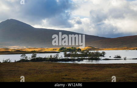 Lochan Na H-Achlaise e Rannoch Moor in Glen Coe Foto Stock