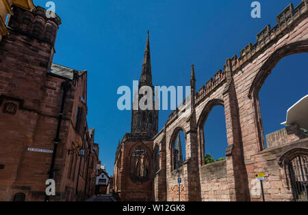 Coventry, Warwickshire, Regno Kingsom, 27 giugno 2019, la Chiesa Cattedrale di Saint Michael Foto Stock