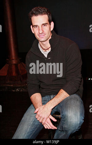 New York, Stati Uniti d'America. 12 Novembre, 2008. Josh Jonas visitando ora cattura Off-Broadway presso i teatri a 45 Bleecker Street. Credito: Steve Mack/Alamy Foto Stock