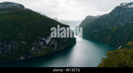 Il Geirangerfjord e le sette sorelle, Norvegia. Foto Stock