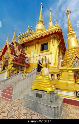 La famosa Pagoda Prachulamanee in Wat Khiriwong, Nakhon Sawan Provincia, Thailandia. Foto Stock