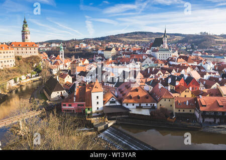 Repubblica ceca, Boemia del Sud, Cesky Krumlov, nuvole sopra la città Foto Stock