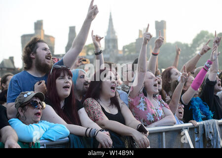 29.06.19 Il manic street predicatori eseguire presso il Castello di Cardiff Foto Stock