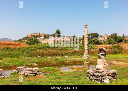 Sito archeologico del Tempio di Artemide è conosciuta come una delle sette meraviglie del mondo antico a Selcuk area della Turchia. Foto Stock