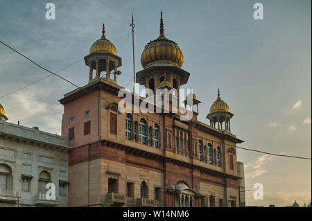 08-giu-2004 Gurdwara Sri Guru Sis Ganj Sahib in Chandni Chowk Delhi India Foto Stock