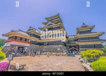 Matsumoto - 25 Maggio 2019: vista frontale del castello di Matsumoto, Giappone Foto Stock