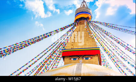 Stupa Boudhanath nella valle di Kathmandu, Nepal Foto Stock