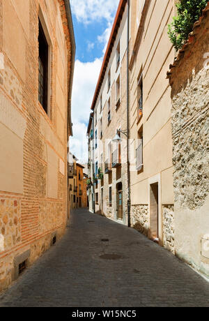 Bella strada stretta a Segovia Spagna Foto Stock