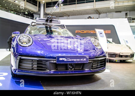 Poznan, Polonia, marzo 2019 tutti i nuovi Porsche 911 Carrera 4S 8a generazione, Poznan International Motor Show, la serie 992 Supersport vettura costruita dalla Porsche Foto Stock