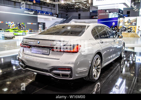 Poznan, Polonia, Mar 2019 BMW Serie 7 berlina M760Li xDrive, Poznan International Motor Show, 6 gen, G12, 7er limousine prodotta da BMW Foto Stock