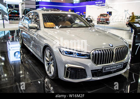 Poznan, Polonia, Mar 2019 BMW Serie 7 berlina M760Li xDrive, Poznan International Motor Show, 6 gen, G12, 7er limousine prodotta da BMW Foto Stock