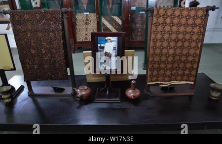 Il museo ospita all'interno di Keraton Yogyakarta (Yogyakarta Palace). Il complesso è stato costruito in 1755-1756 per Hamengkubuwono I. Foto Stock