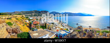 Le strade del villaggio tradizionale di Paleochora, Creta, Grecia Foto Stock