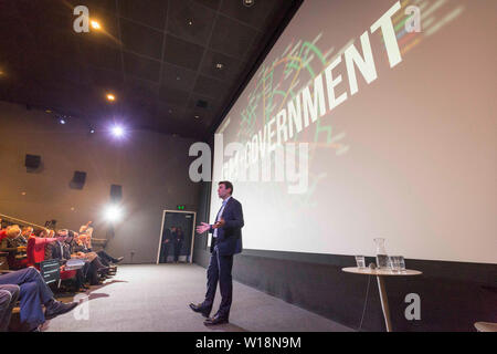 Trasporto TFGM Manchester evento. Sindaco di Greater Manchester Andy Burnham Foto Stock