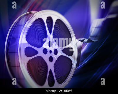 Bobina di film con uno sfondo con spazio di copia. 3D'illustrazione. Foto Stock