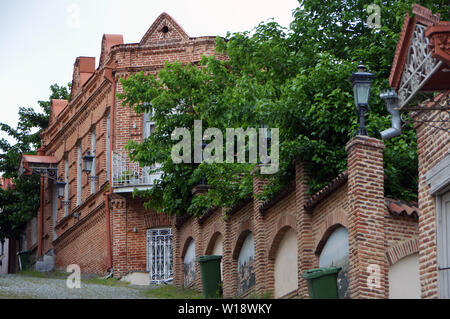 Le vecchie case in gran parte ristrutturata e storica città vecchia di Sighnaghi (Signagi) in Georgia (Kakheti), aggiunto il 21.05.2019 | Utilizzo di tutto il mondo Foto Stock