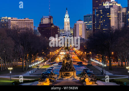 Philladelphia Municipio Torre dell Orologio in Philladelphia, Pennsylvania, USA. Tramonto Foto Stock