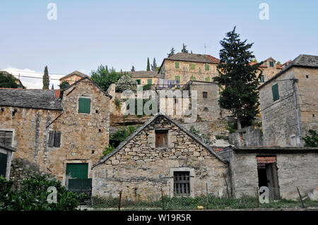 Dol village, Isola di Brac, Croazia Foto Stock