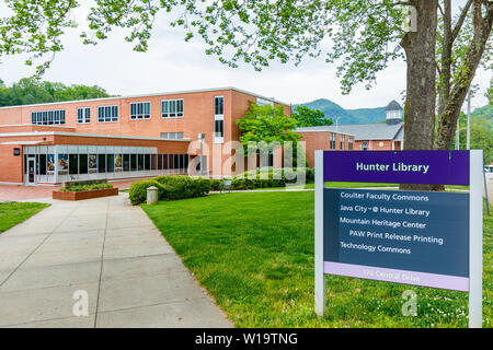 CULLOWHEE, NC, Stati Uniti d'America - 4 maggio: Hunter Library il 4 maggio 2019 presso la Western Carolina Università in Cullowhee, North Carolina. Foto Stock