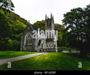 Kylemore Abbey, nel mezzo del Connemara, Irlanda, un luogo magico per vedere. Foto Stock