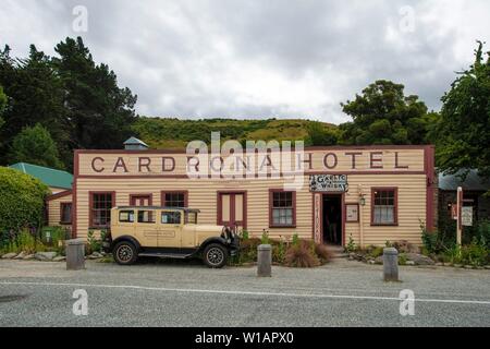 Hotel storico con oldtimer e selvaggio West Architettura, Cardrona Hotel, Cardrona, Nuova Zelanda Foto Stock