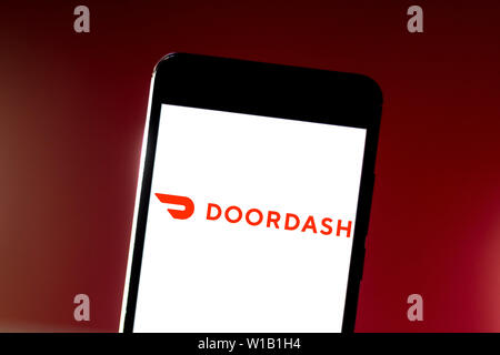 Il Brasile. Decimo Giugno, 2019. In questa foto illustrazione il logo DoorDash si vede visualizzato su uno smartphone. Credito: Rafael Henrique SOPA/images/ZUMA filo/Alamy Live News Foto Stock