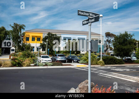 Menilo Park, California, Stati Uniti d'America. Il 1 luglio 2019. Una vista generale dell'atmosfera in sede Facbook dove un riportato Sarin attentato aveva avuto luogo precedentemente alla mail su 1 Luglio, 2019 a Menlo Park, in California. Foto: Chris Tuite/imageSPACE/MediaPunch Credito: MediaPunch Inc/Alamy Live News Foto Stock