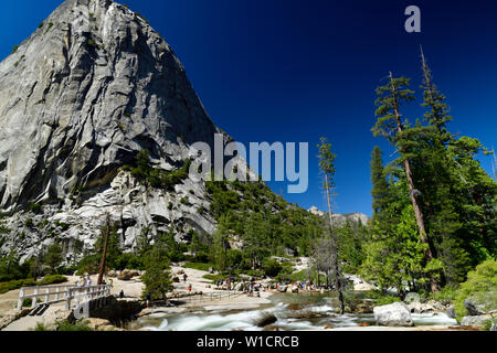 La roccia vicino a Nevada Fall Foto Stock