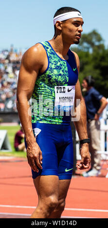 Stanford, CA. Il 30 giugno, 2019. Michael Norman in attesa presso la linea di partenza per gli uomini 400 M durante la Nike Prefontaine Classic presso la Stanford University di Palo Alto, CA. Thurman James/CSM/Alamy Live News Foto Stock