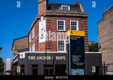 Il dispositivo di ancoraggio & speranza pub, il taglio, Borough di Southwark, Londra, Inghilterra, Regno Unito Foto Stock