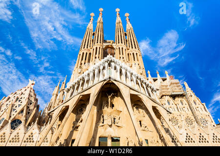 Barcellona, Spagna - Ottobre 03, 2017: la Sagrada Familia è una chiesa cattolica a Barcellona, progettato dall architetto catalano Antoni Gaudí Foto Stock