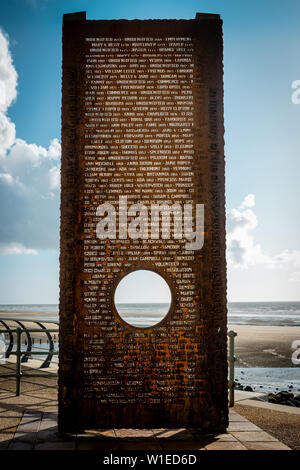 Il naufragio di ferro memoriale sulla Cleveleys Promenade sulla costa di Fylde Foto Stock