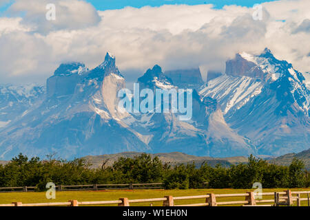 Parco Nazionale di Torres del Paine nella Patagonia cilena, Sud America Foto Stock