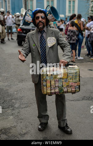 Salvador, Brasile. 02Luglio, 2019. Sfilata Luglio 2, 2019 nella città di Salvador, Bahia, la mattina di martedì, 02. Credito: Marcio Carqueija/FotoArena/Alamy Live News Foto Stock