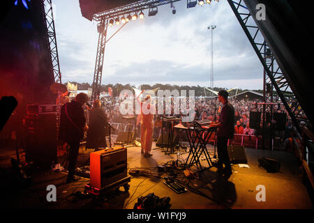 Roskilde, Danimarca. Il 1 luglio 2019. Il cantante norvegese Hoy La esegue un concerto dal vivo durante il danese music festival Roskilde Festival 2019. (Photo credit: Gonzales foto - Malthe Ivarsson). Foto Stock