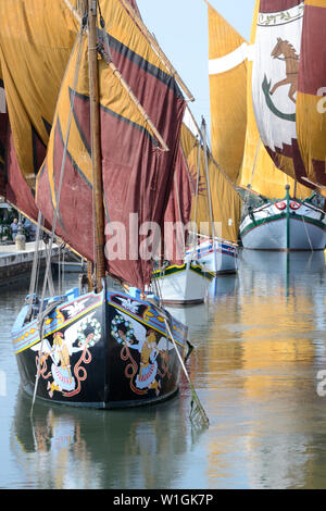 museo delle barche da pesca nel Porto canale Leonardesco di Cesenatico, Emilia Romagna, Italia. Foto Stock