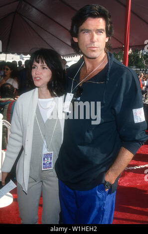 Sally Field Pierce Brosnan 1994 foto di Michael Ferguson/PHOTOlink.net Foto Stock