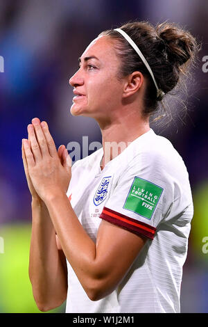 Lione. 2 Luglio, 2019. Jodie Taylor di Inghilterra reagisce dopo la semifinale tra Stati Uniti e Inghilterra al 2019 FIFA Coppa del Mondo Femminile a Stade de Lyon Lione in Francia il 2 luglio 2019. Credito: Chen Yichen/Xinhua/Alamy Live News Foto Stock